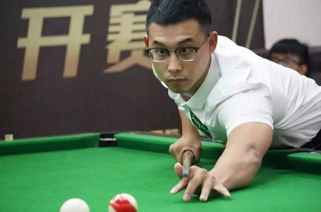 后卫线的深 后卫线的深