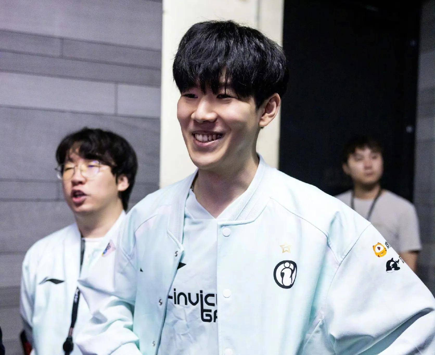 粉丝和专家 粉丝和专家